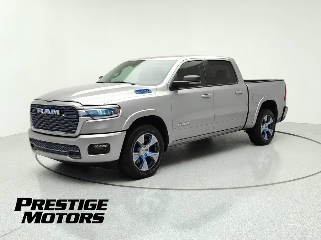 Used 2025 RAM 1500 Big Horn AWD/4WD image 3