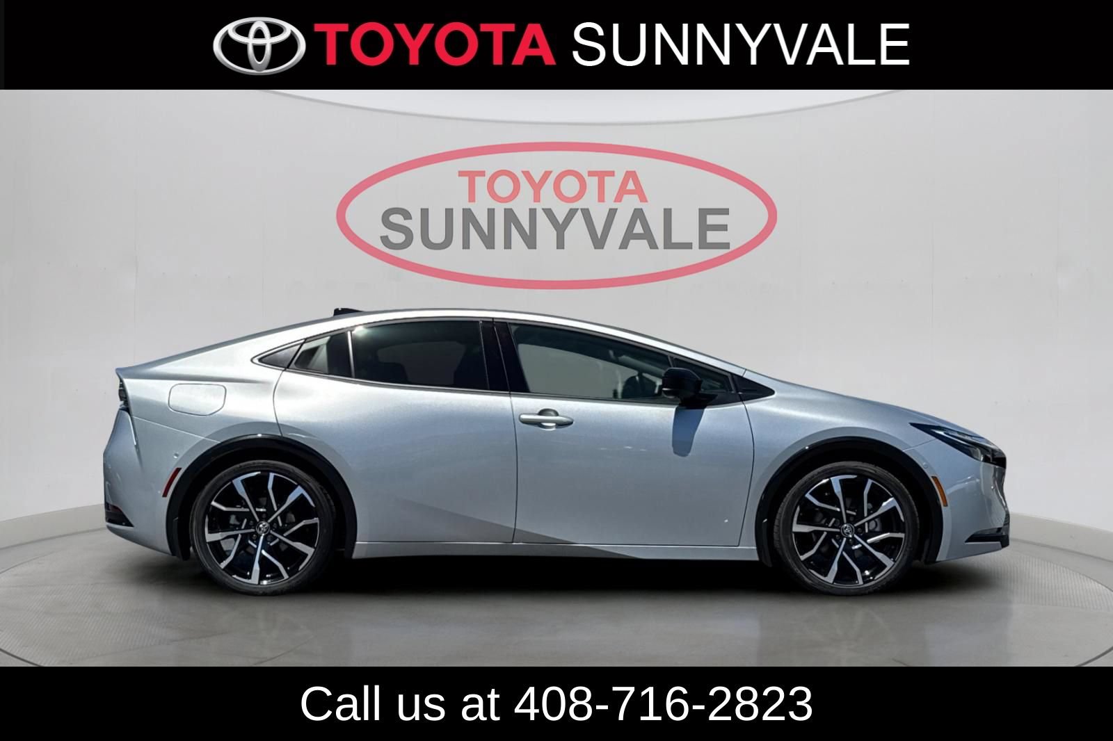 Used 2026 Toyota Prius Plug-In Hybrid w/ Limited Premium Package FWD image 9