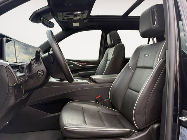 Certified 2024 Cadillac Escalade Premium Luxury w/ LPO, Floor Liner Package AWD/4WD image 9
