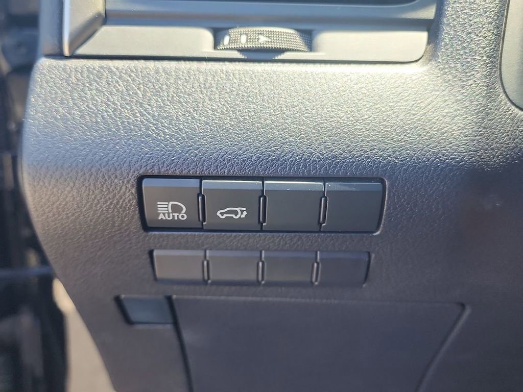 Used 2016 Lexus RX 350 FWD w/ Premium Package image 18