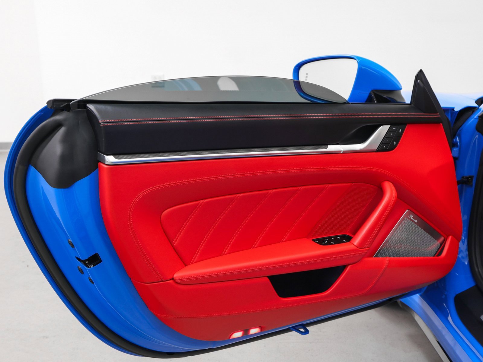 Used 2023 Porsche 911 Turbo image 52