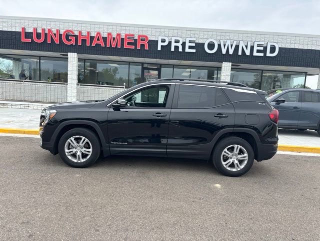 Used 2023 GMC Terrain SLE w/ Driver Convenience Package AWD/4WD image 10