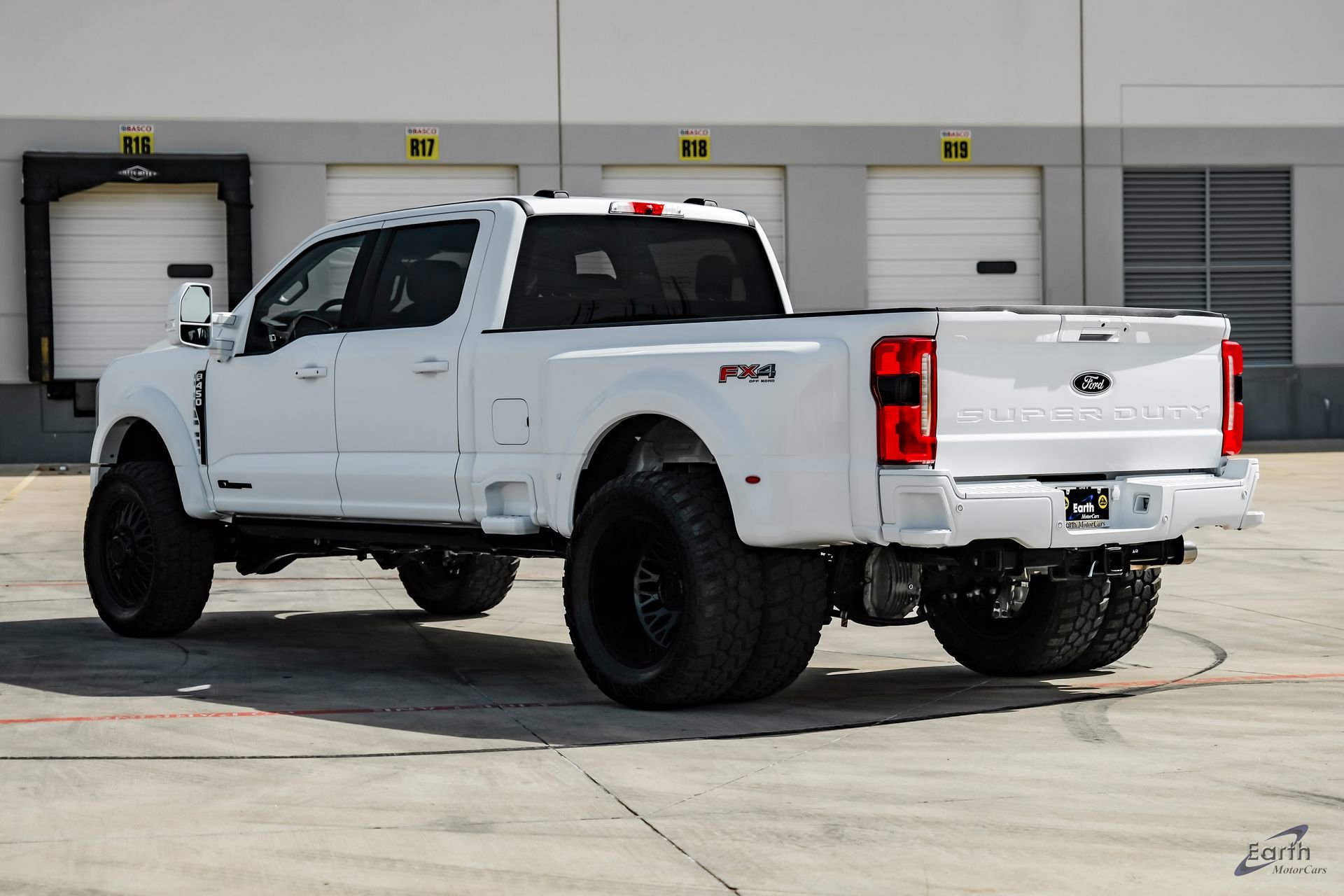 Used 2026 Ford F450 Lariat w/ FX4 Off-Road Package image 11