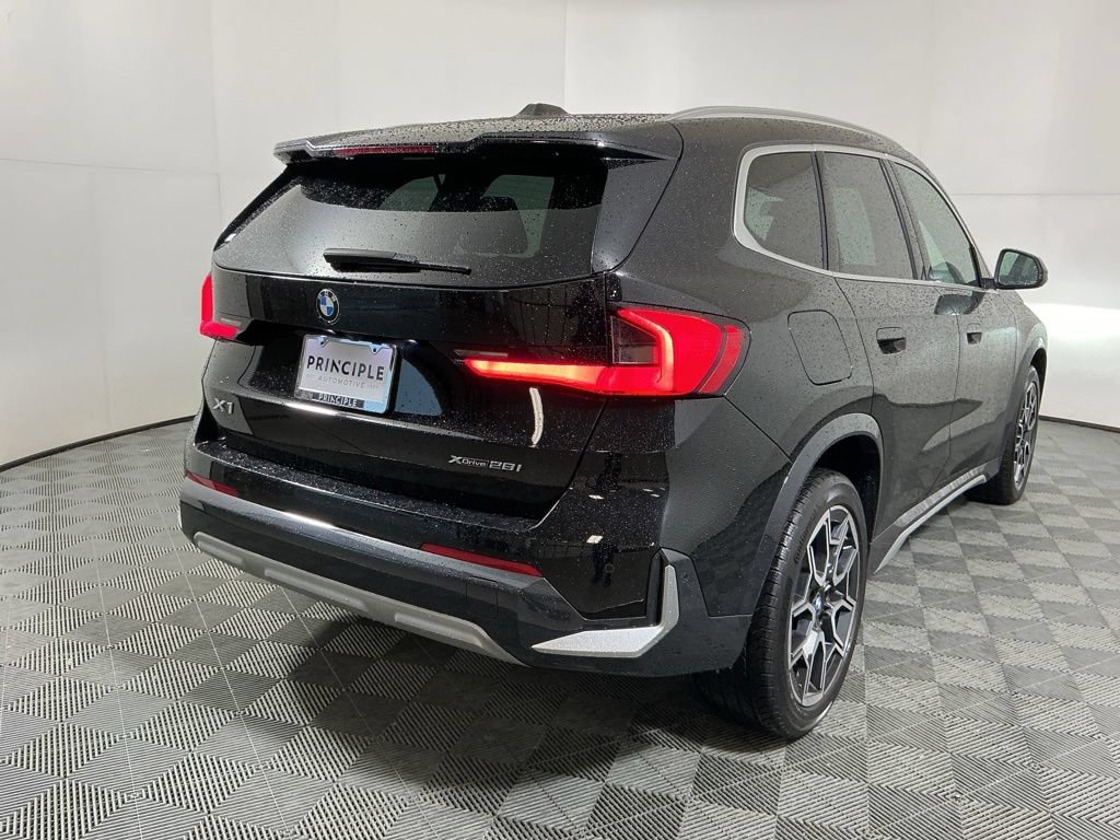 Certified 2025 BMW X1 xDrive28i w/ Convenience Package AWD/4WD image 5