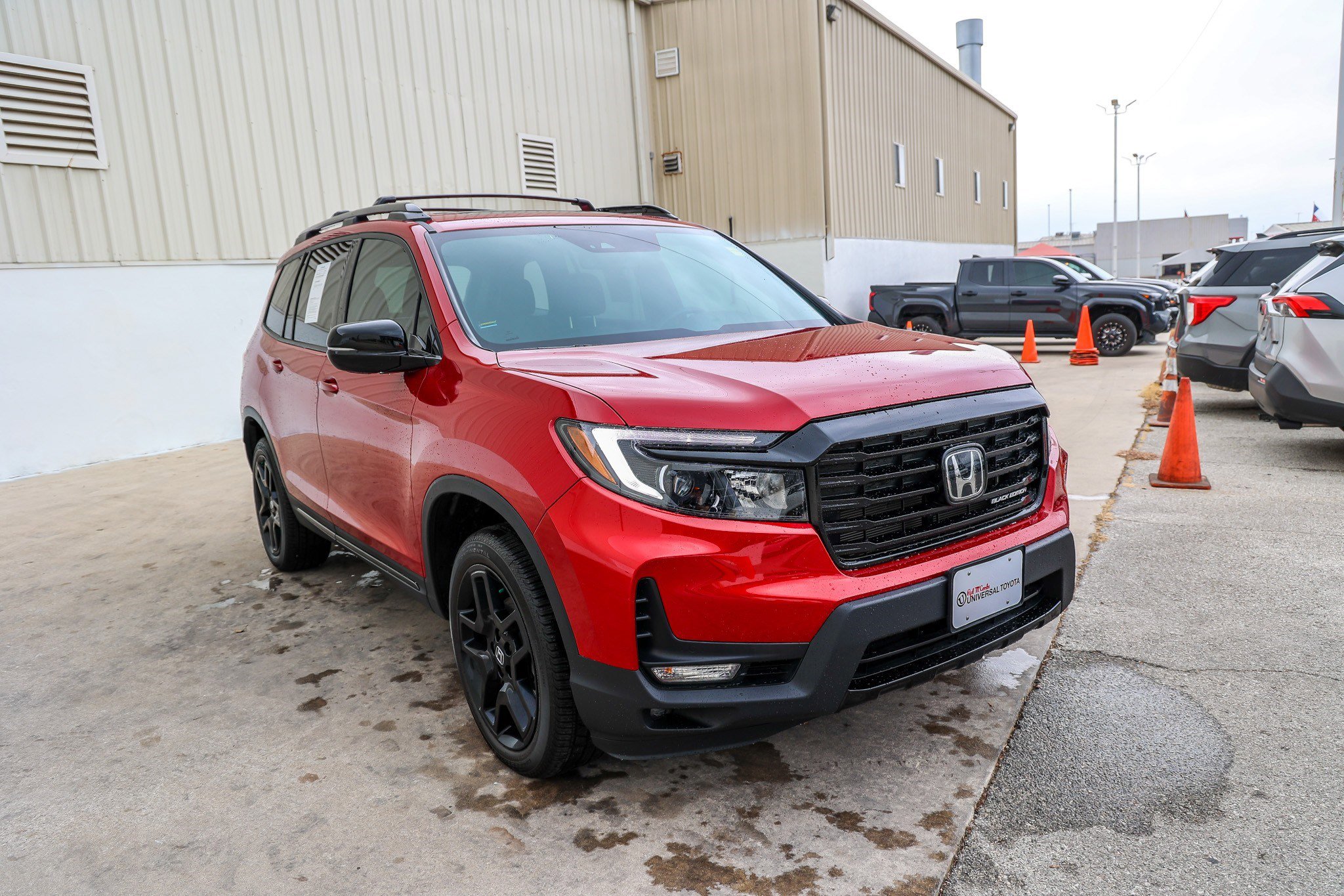 Used 2024 Honda Passport Black Edition image 5