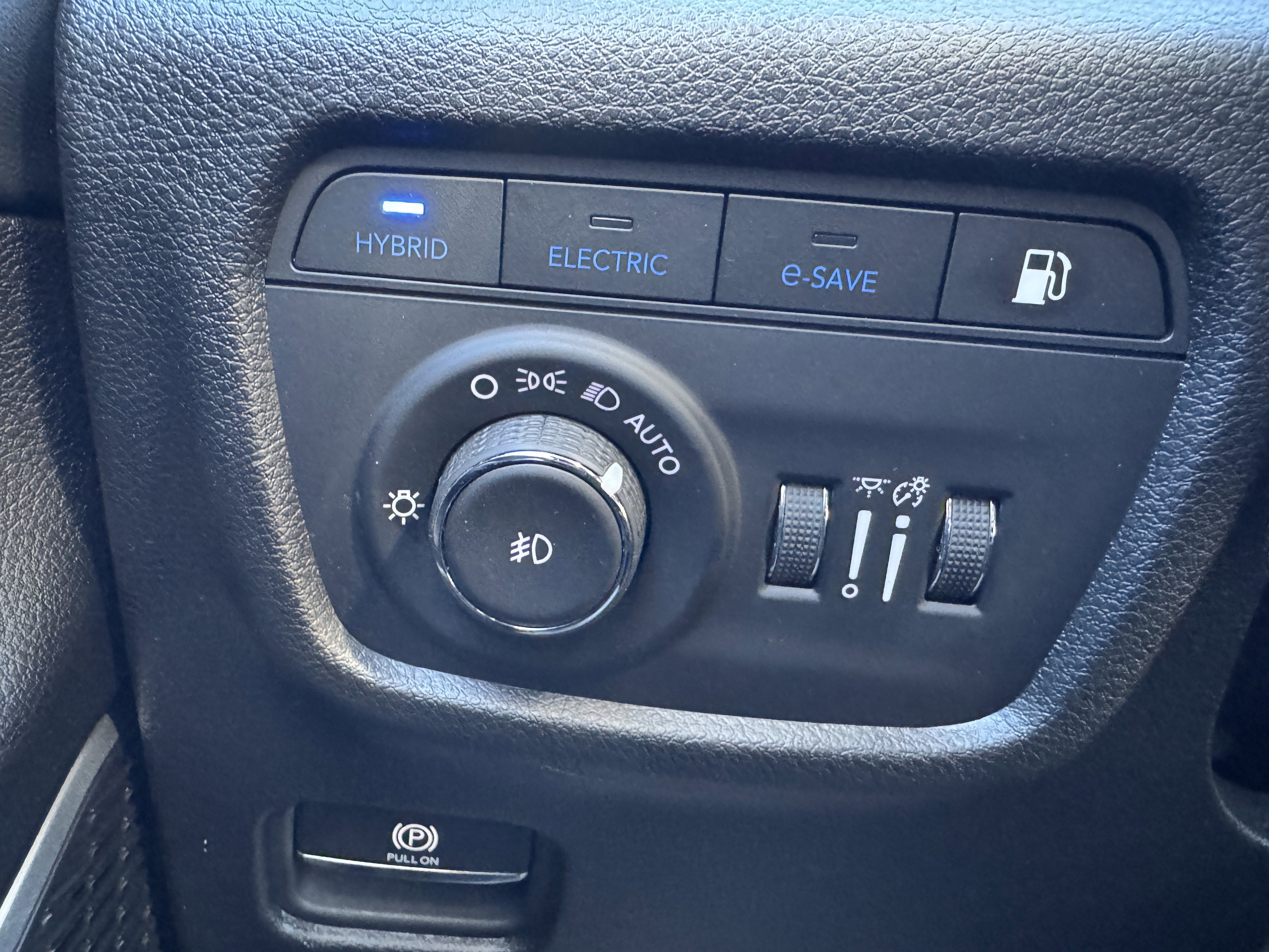 Used 2024 Jeep Grand Cherokee Trailhawk image 32