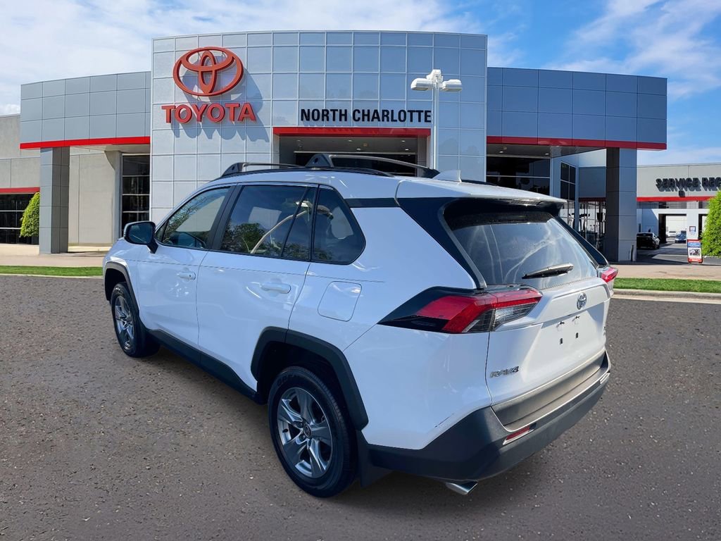 Used 2024 Toyota RAV4 XLE w/ Convenience Package image 8