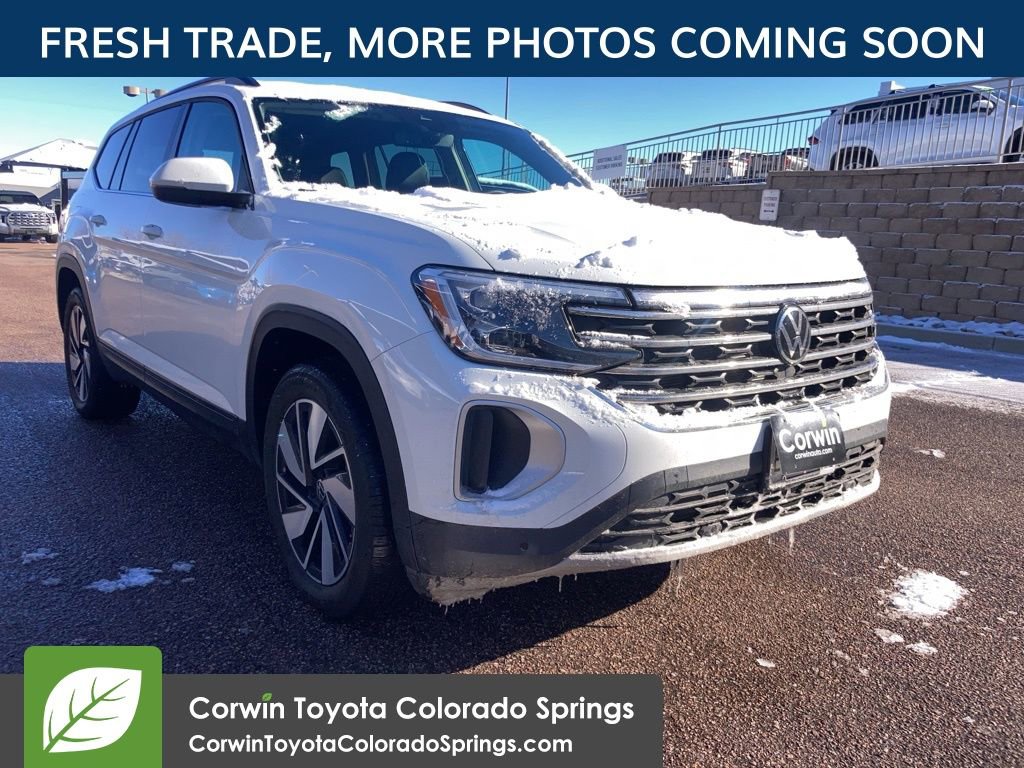 Used 2024 Volkswagen Atlas SE image 1