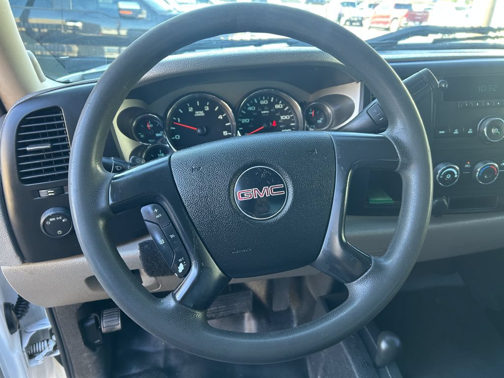 Used 2009 GMC Sierra 2500 W/T AWD/4WD image 4