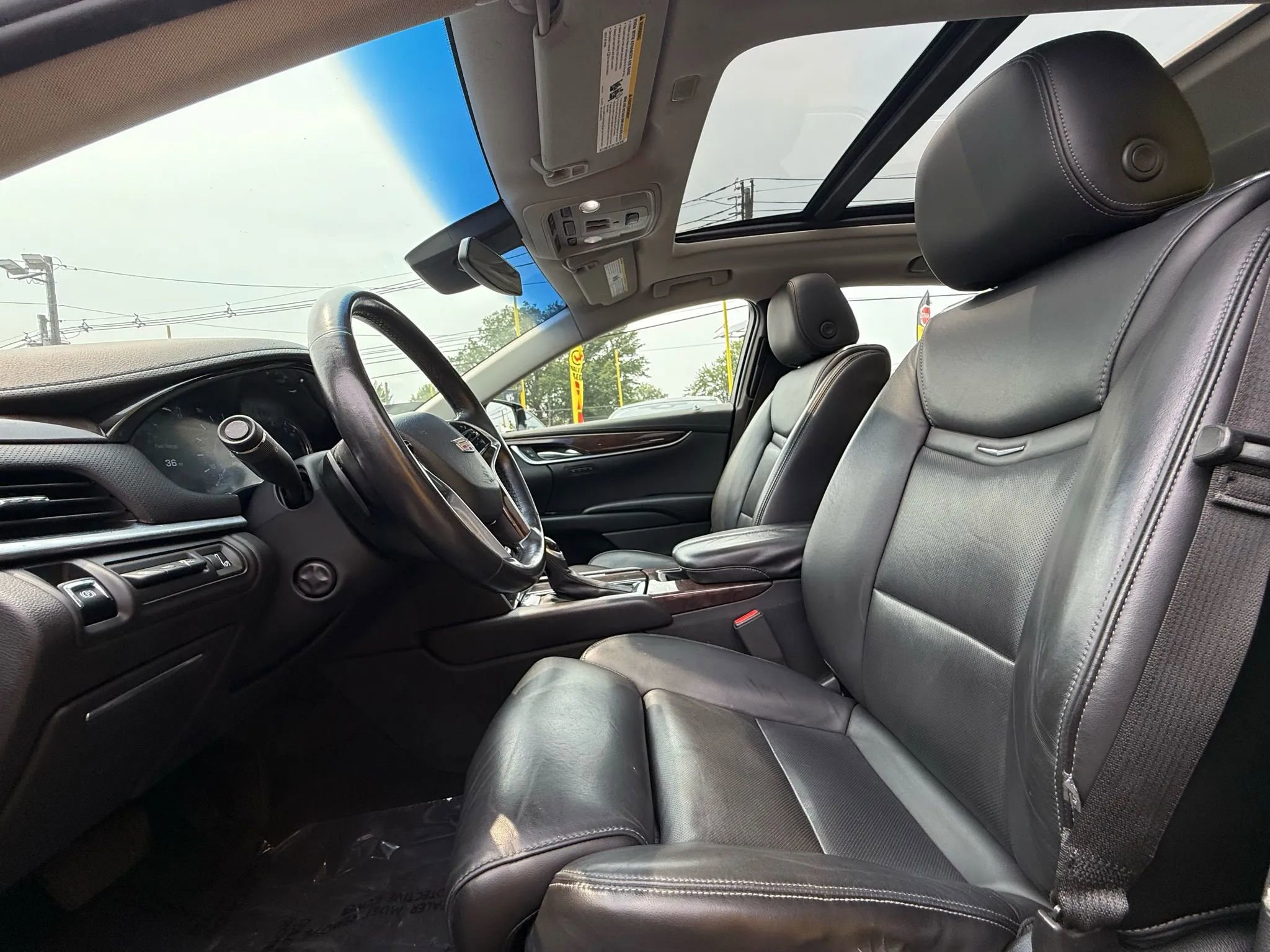 Used 2016 Cadillac XTS Premium image 8