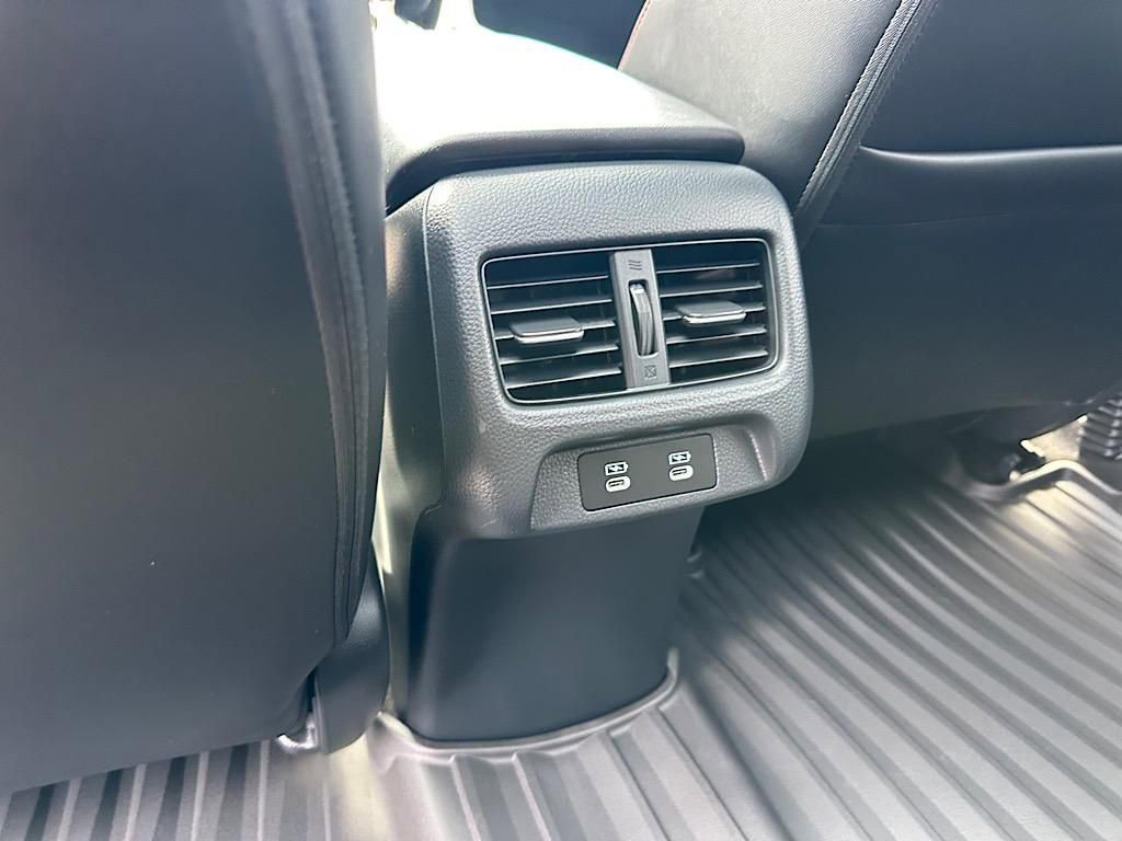 Certified 2025 Acura ADX A-Spec image 28