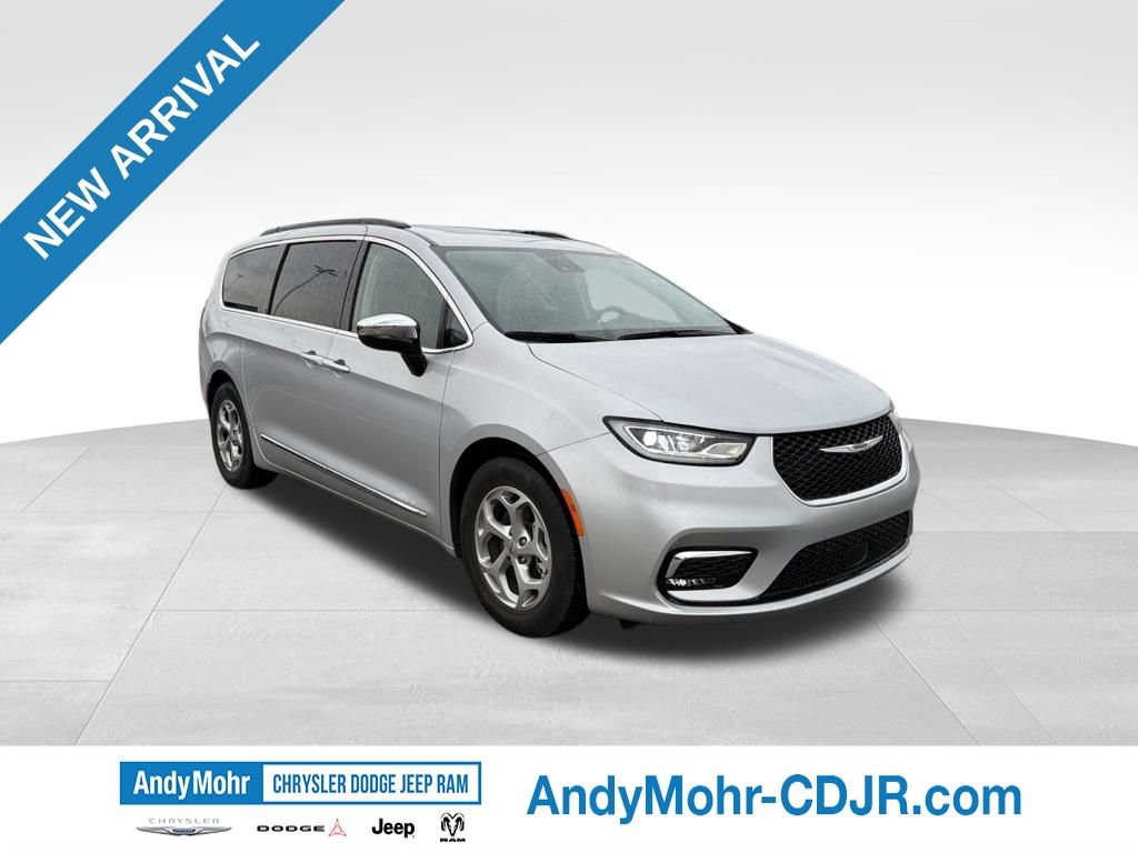 Used 2023 Chrysler Pacifica Limited FWD 360° Tour