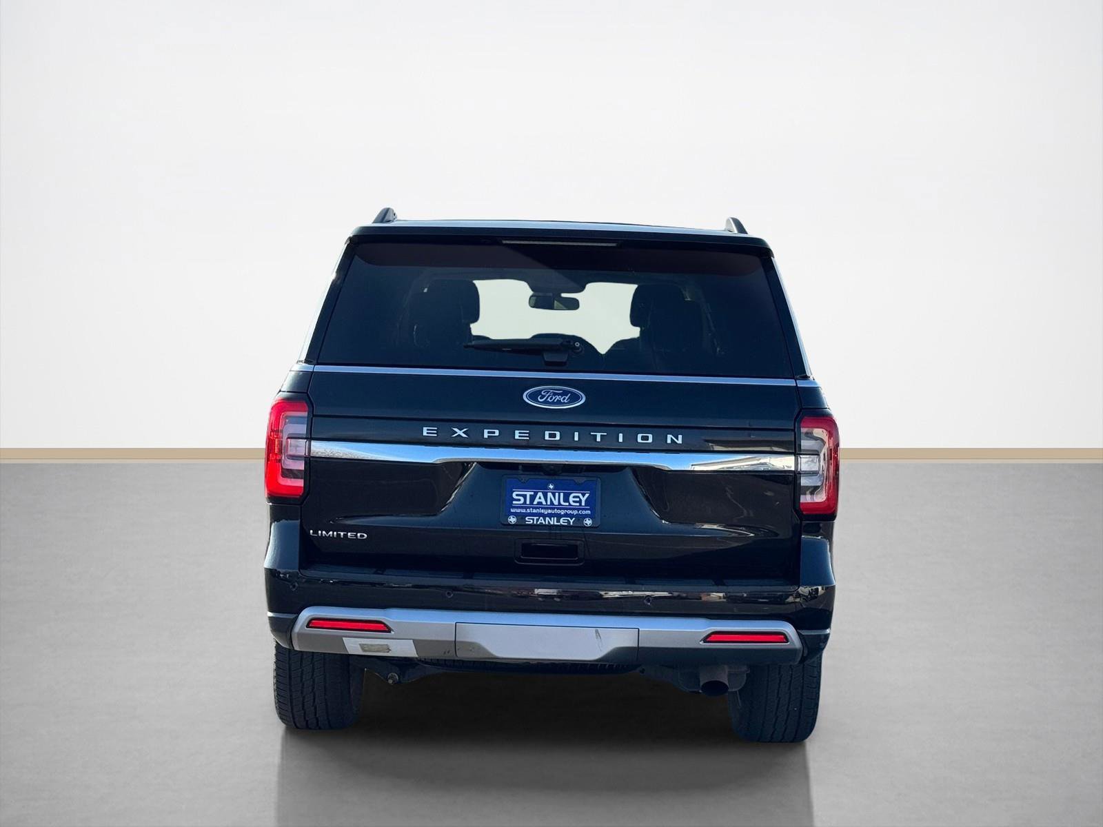Used 2024 Ford Expedition Limited image 6