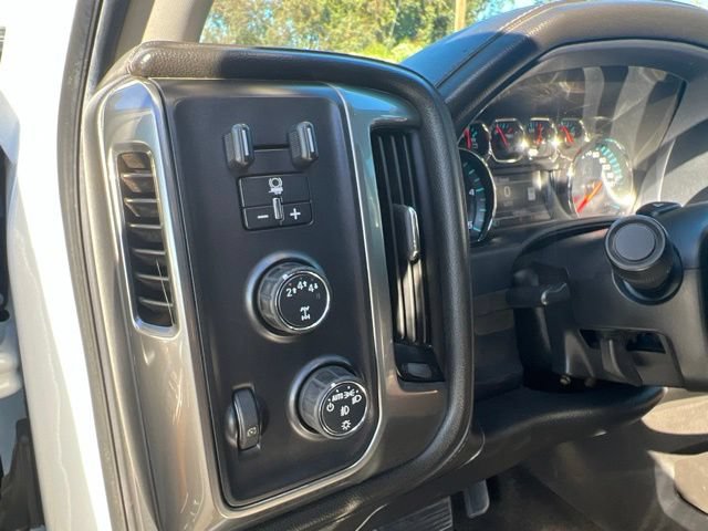 Used 2018 Chevrolet Silverado 2500 LTZ w/ Duramax Plus Package AWD/4WD image 18
