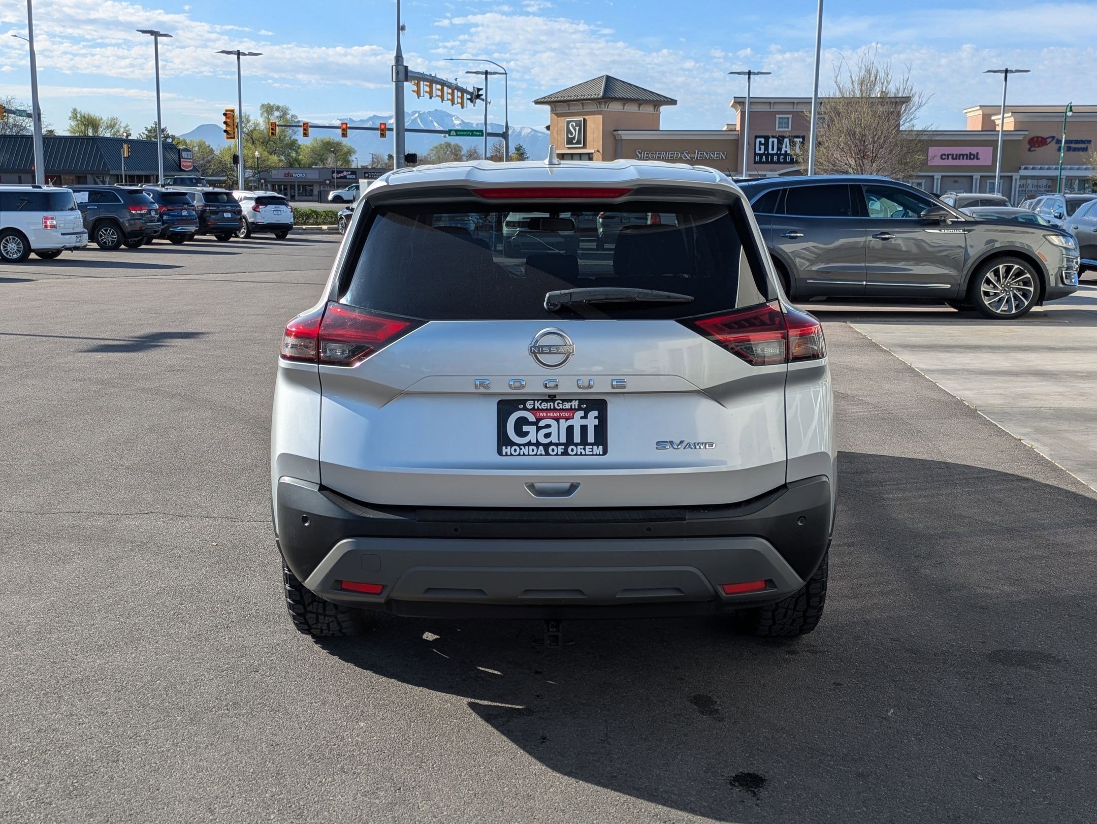 Used 2022 Nissan Rogue SV image 7