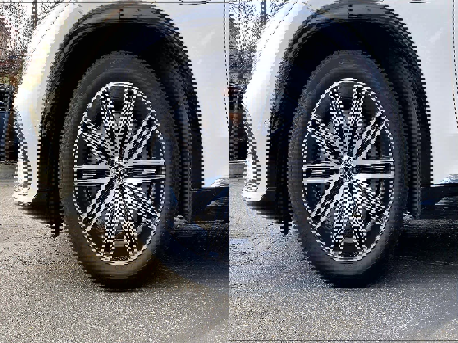 Used 2023 Mercedes-Benz EQS 580 4MATIC SUV image 11