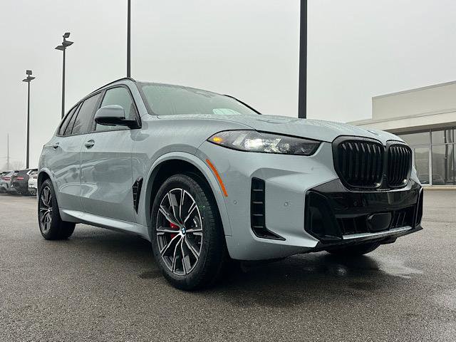 New 2026 BMW X5 xDrive40i w/ M Sport Package