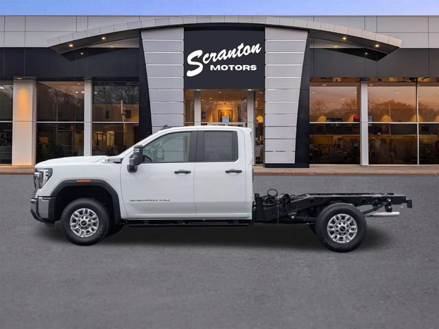 New 2026 GMC Sierra 2500 Pro w/ Snow Plow Prep/Camper Package AWD/4WD image 2