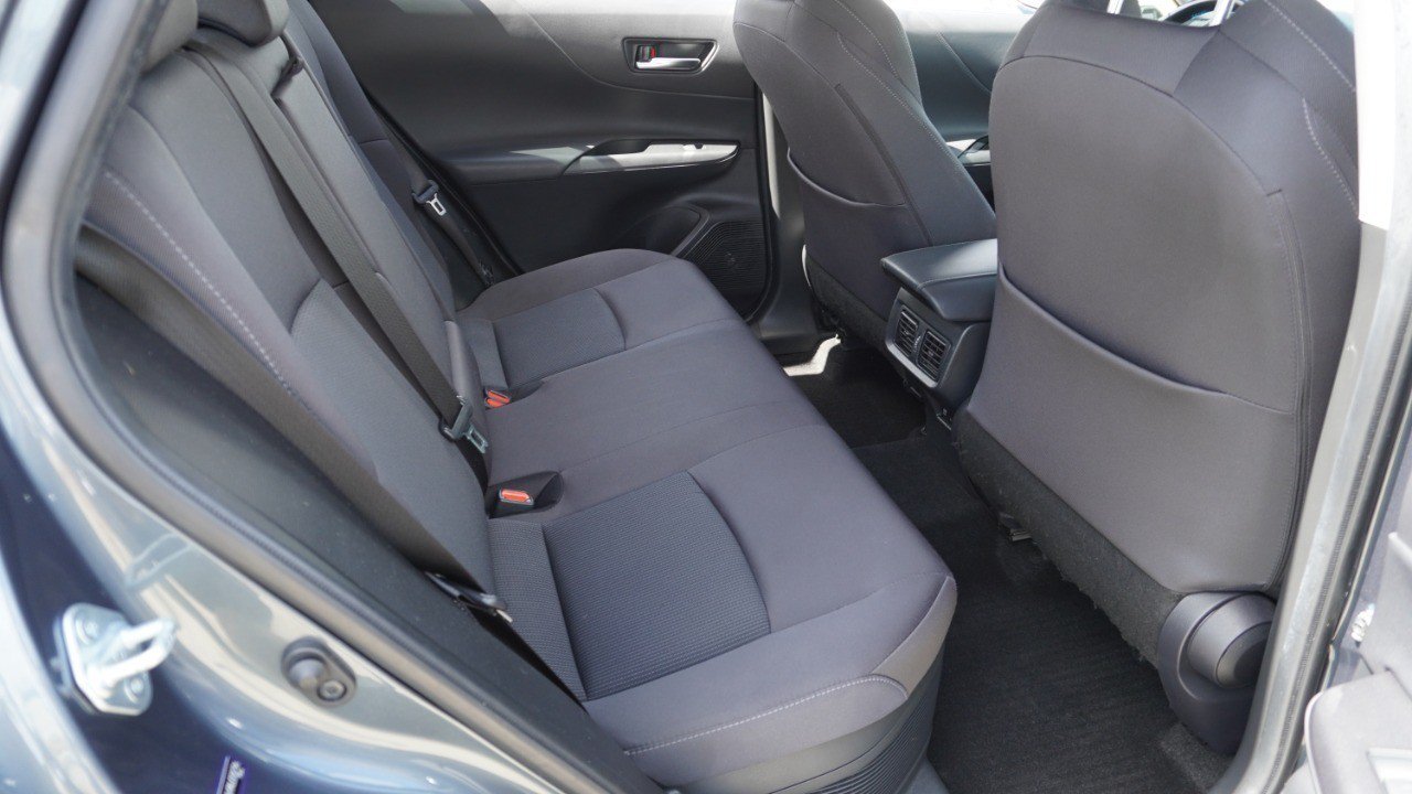 Used 2021 Toyota Venza LE w/ Carpet Mat Package (TMS) AWD/4WD image 32