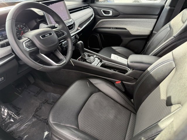Used 2024 Jeep Compass Latitude image 21