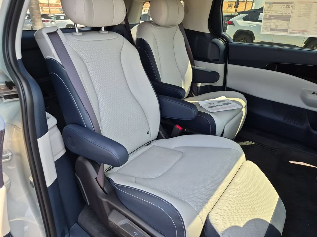 New 2026 Kia Carnival SX Prestige FWD image 28