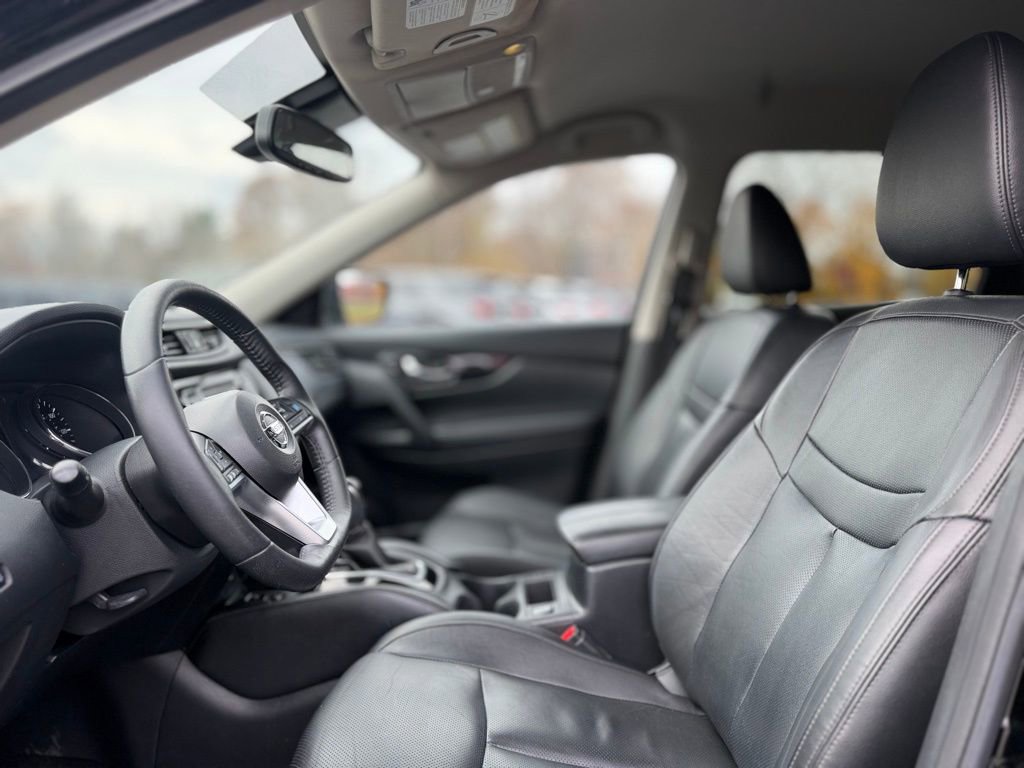 Used 2020 Nissan Rogue SL image 15