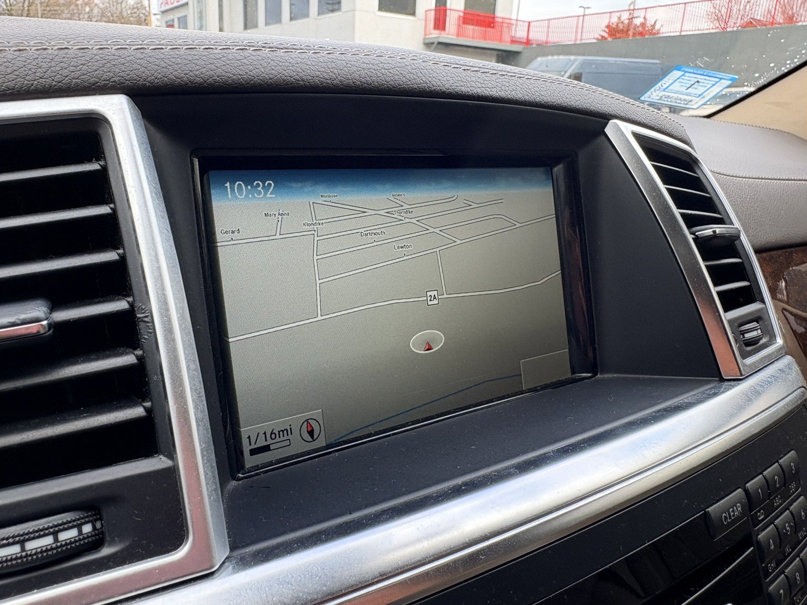 Used 2014 Mercedes-Benz GL 450 4MATIC image 40