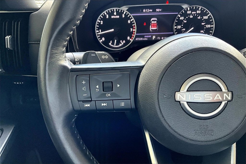 Used 2024 Nissan Pathfinder SV image 8