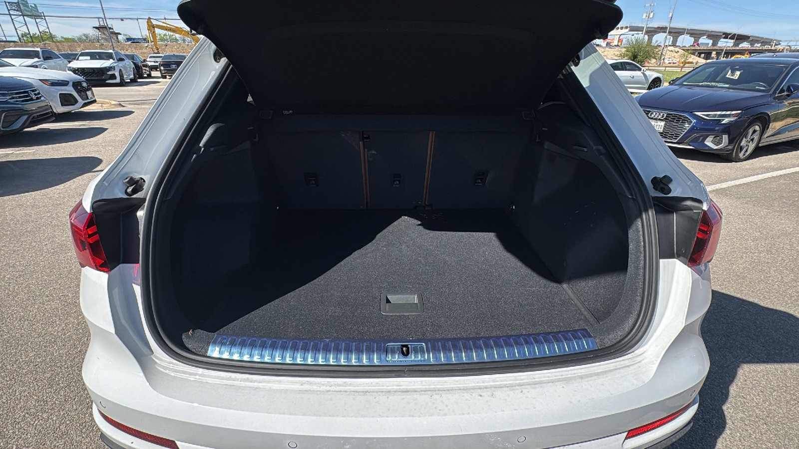 Used 2025 Audi Q3 2.0T Premium Plus w/ Premium Plus Package image 25