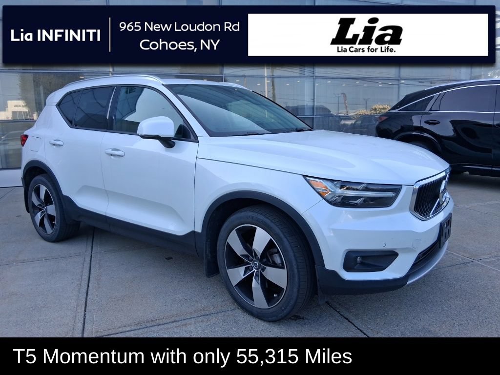 Used 2021 Volvo XC40 T5 Momentum w/ Protection Package Premier