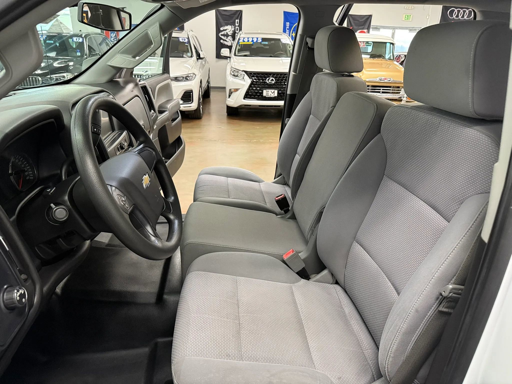 Used 2016 Chevrolet Silverado 2500 W/T RWD image 8