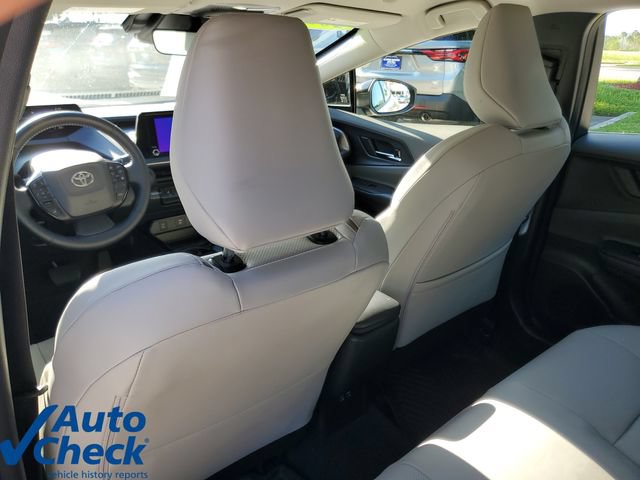 Used 2023 Toyota Prius XLE FWD image 12