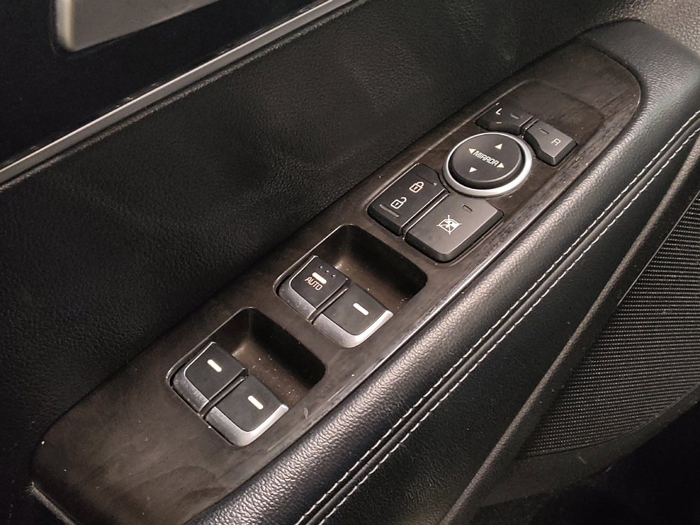 Used 2017 Kia Sorento LX w/ LX Convenience Package image 27