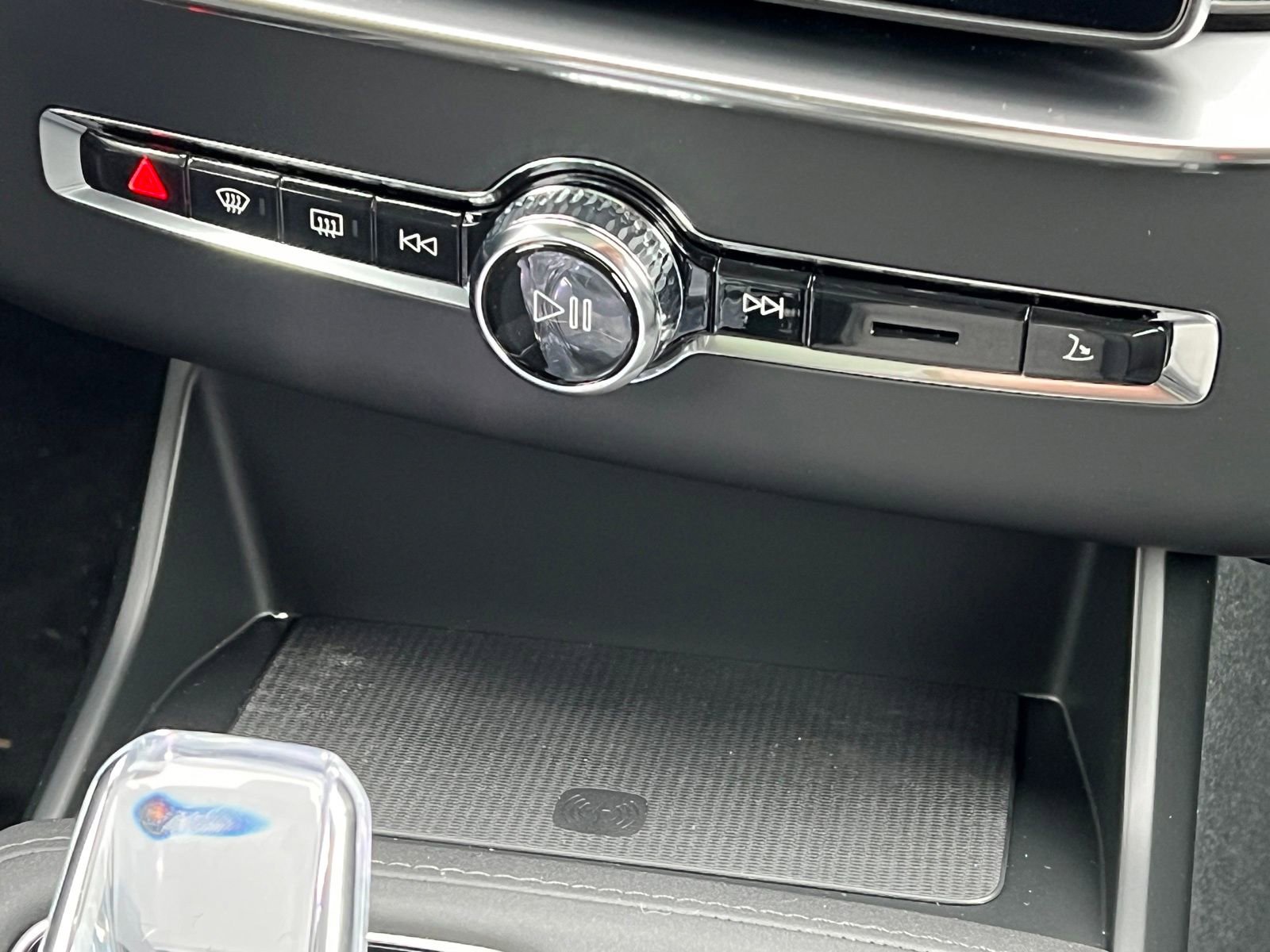 New 2026 Volvo XC90 B6 Ultra image 21