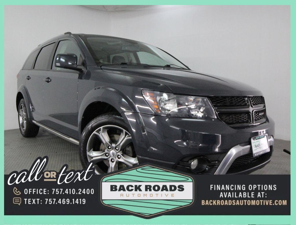 Used 2018 Dodge Journey Crossroad w/ Nav & Sun Group