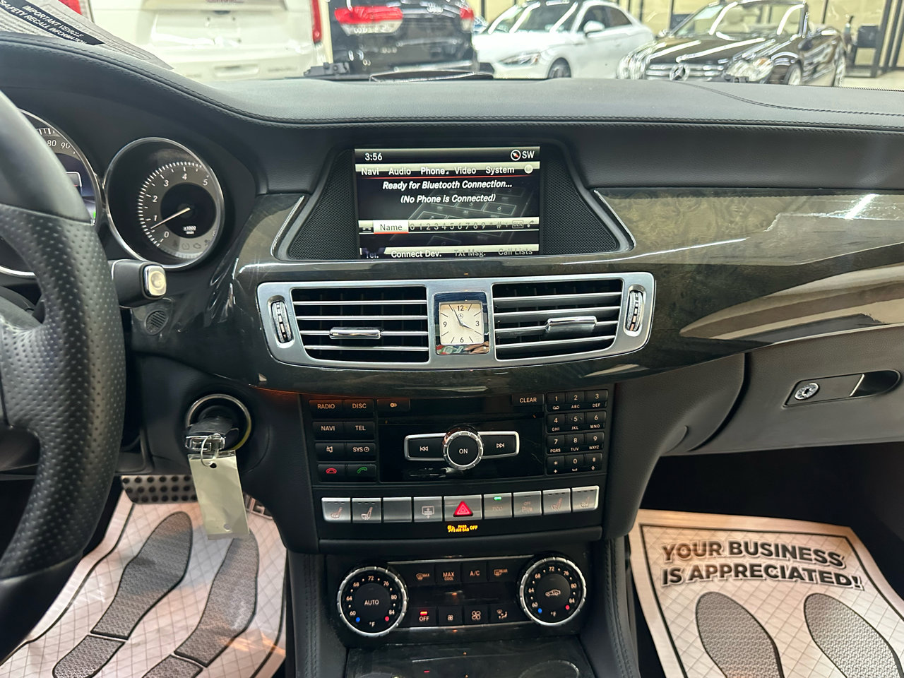 Used 2014 Mercedes-Benz CLS 550 CLS550 4MATIC w/ Premium 1 Package image 27