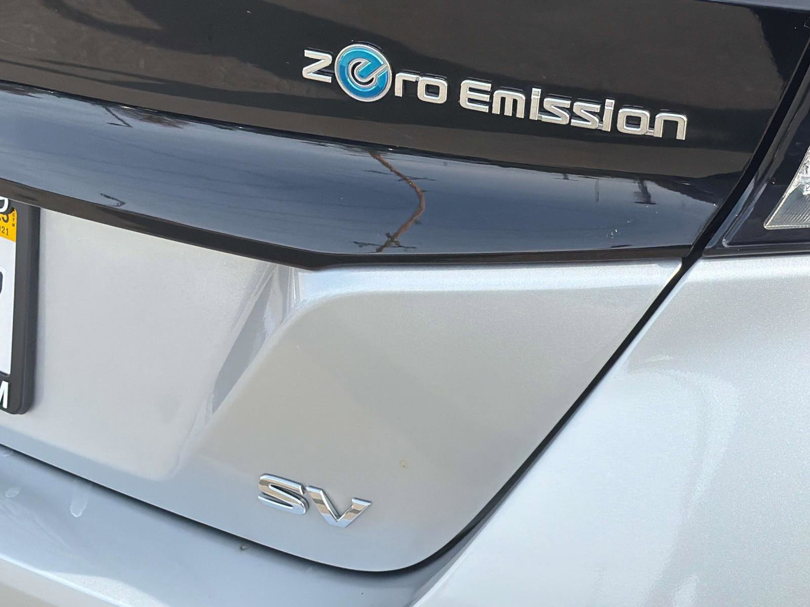 Used 2022 Nissan Leaf SV image 7