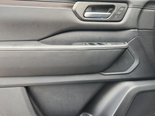 Certified 2025 Nissan Armada SL w/ Captain's Chari Seat Package image 20