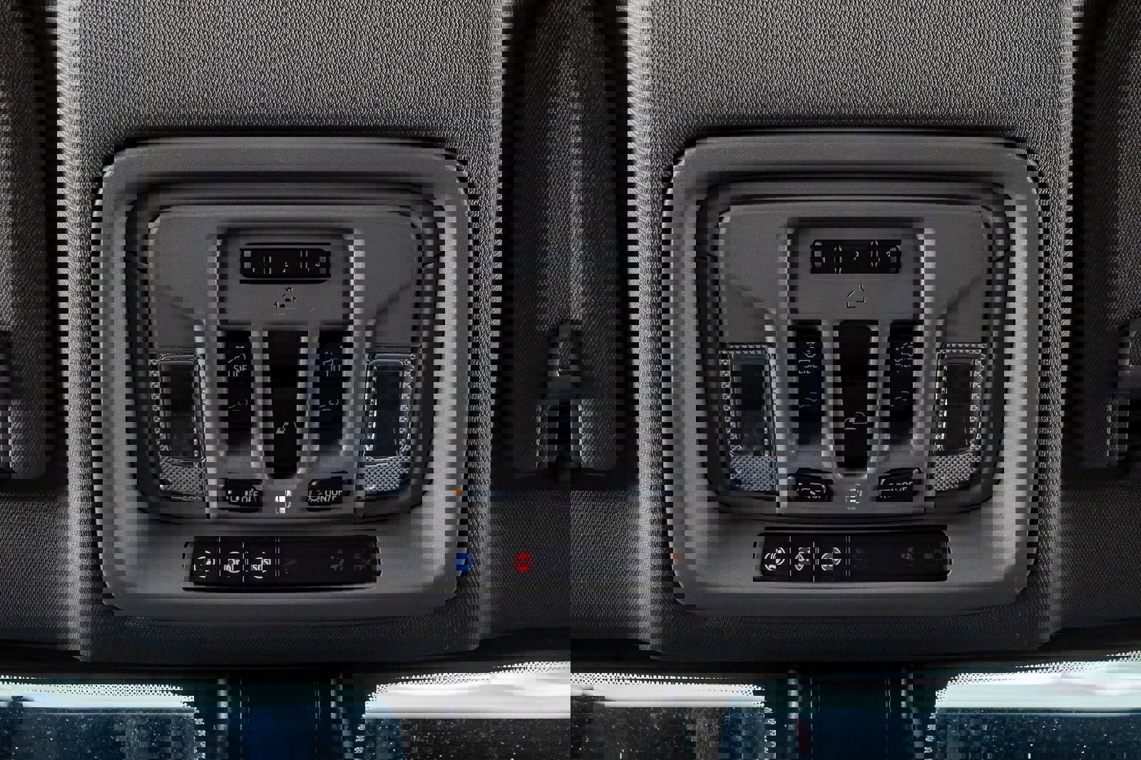 Used 2020 GMC Sierra 2500 Denali w/ Denali Ultimate Package image 28