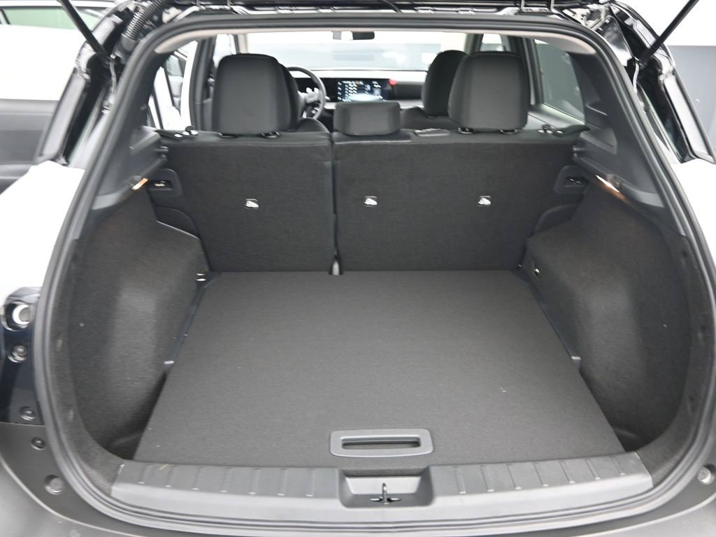 Certified 2026 Nissan Kicks SV w/ Charging Package FWD image 14
