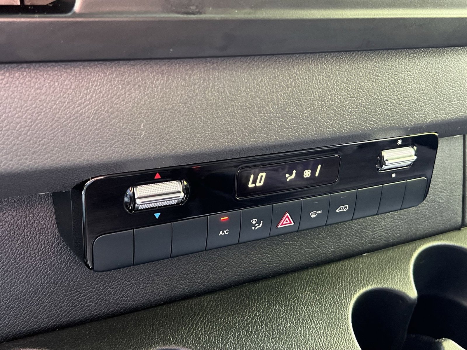 Used 2023 Mercedes-Benz Sprinter 2500 image 17