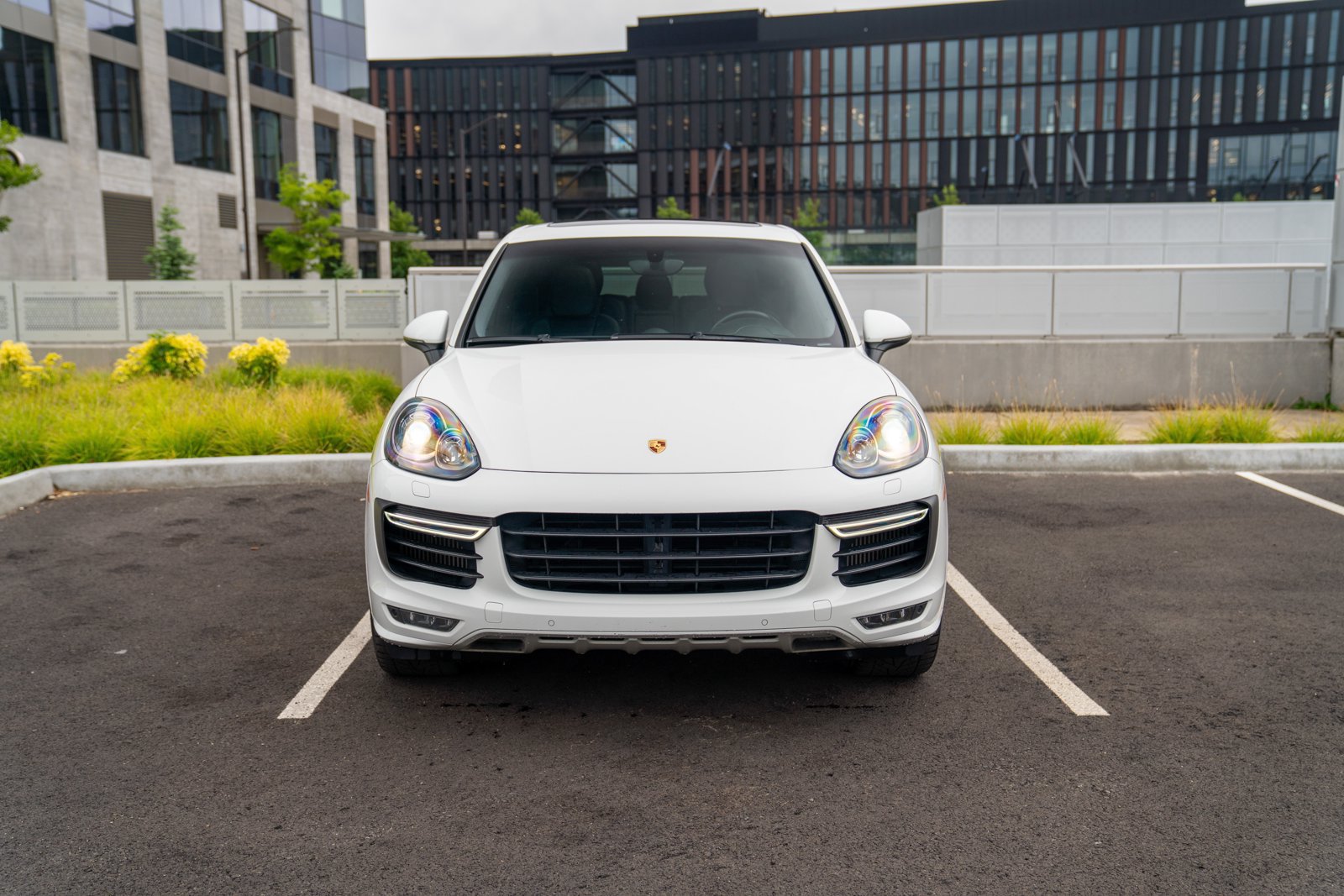 Used 2016 Porsche Cayenne GTS AWD/4WD image 6