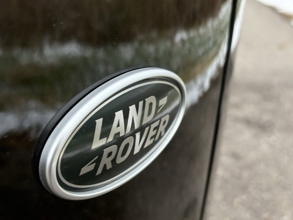 Used 2020 Land Rover Range Rover Velar S image 11