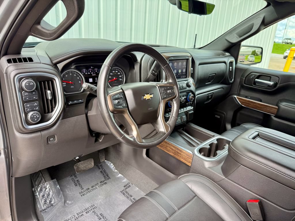 Used 2021 Chevrolet Silverado 1500 High Country w/ Technology Package AWD/4WD image 10