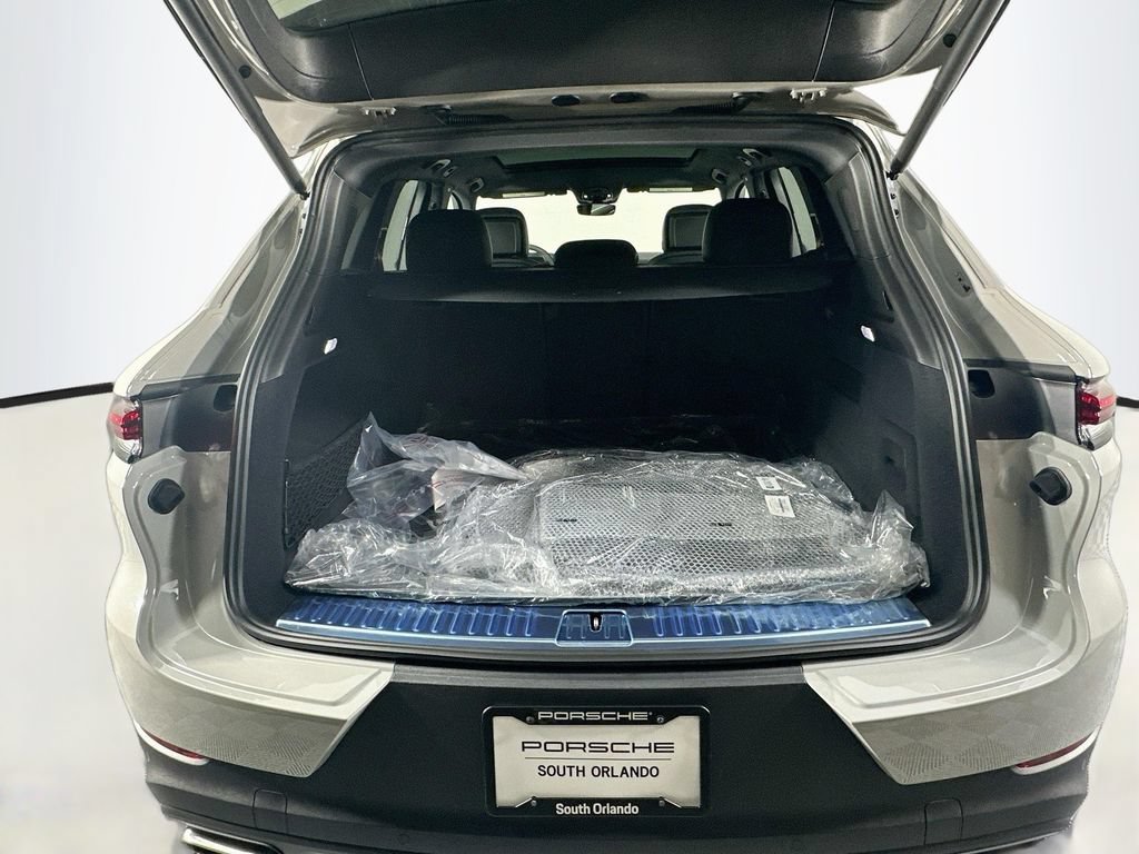 New 2026 Porsche Cayenne AWD/4WD image 28