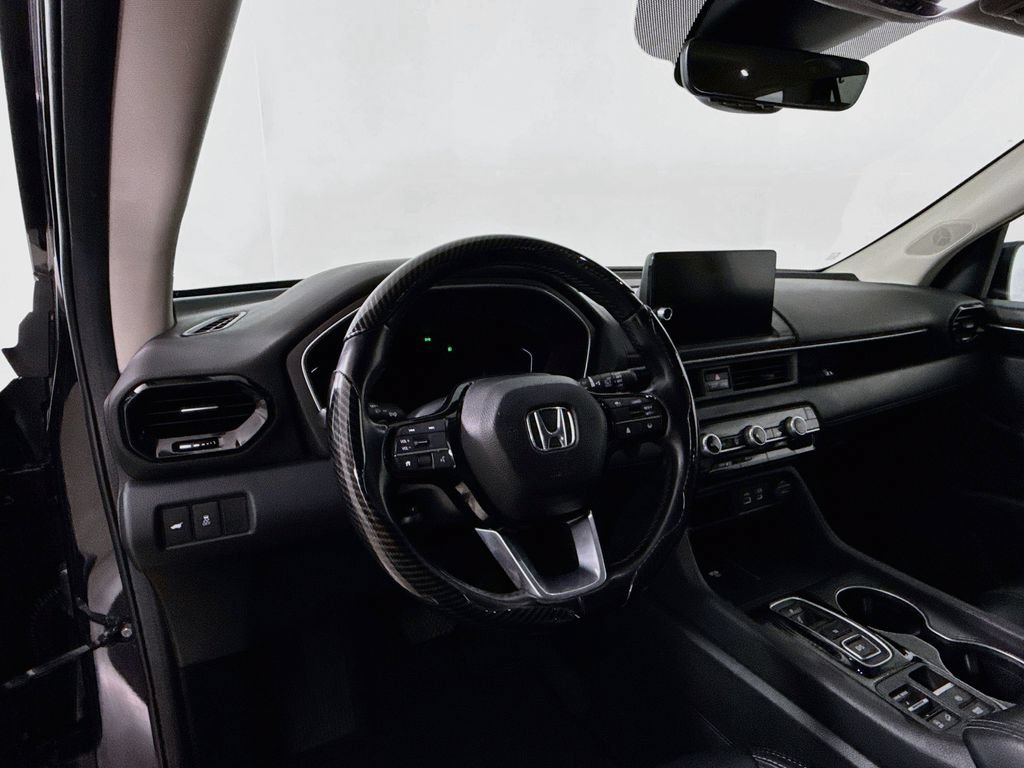 Used 2025 Honda Pilot EX-L image 9