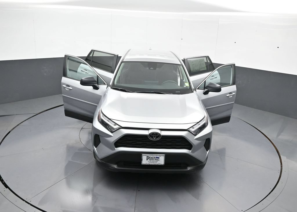 Certified 2024 Toyota RAV4 LE AWD/4WD image 45