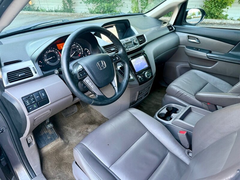 Used 2015 Honda Odyssey Touring image 9