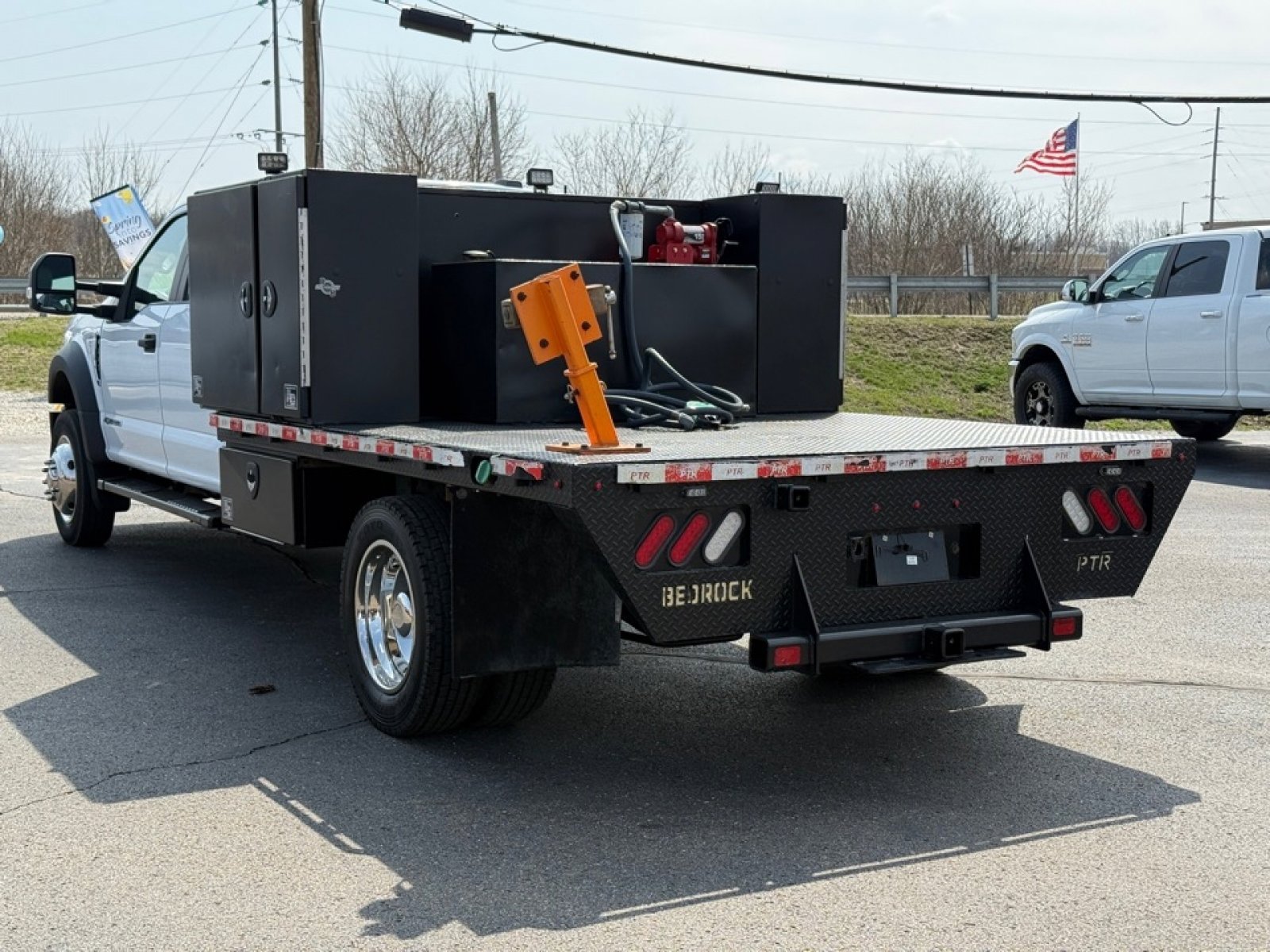 Used 2022 Ford F550 4x4 Crew Cab Super Duty w/ Power Equipment Group image 6