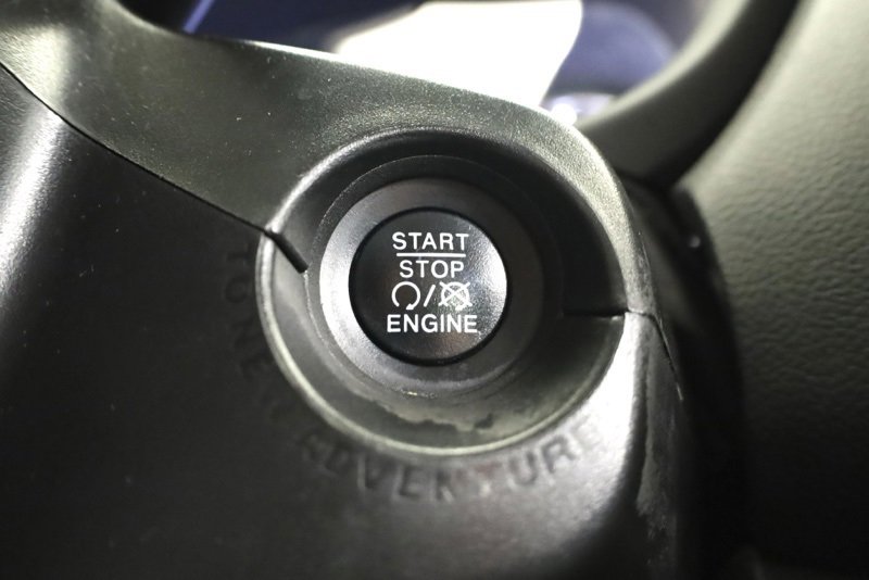 Used 2020 Jeep Renegade Limited image 27